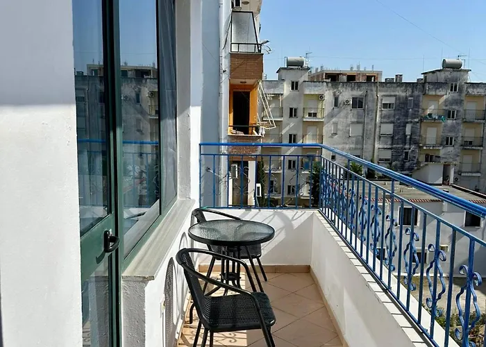 D&m * Golem (Tirana)